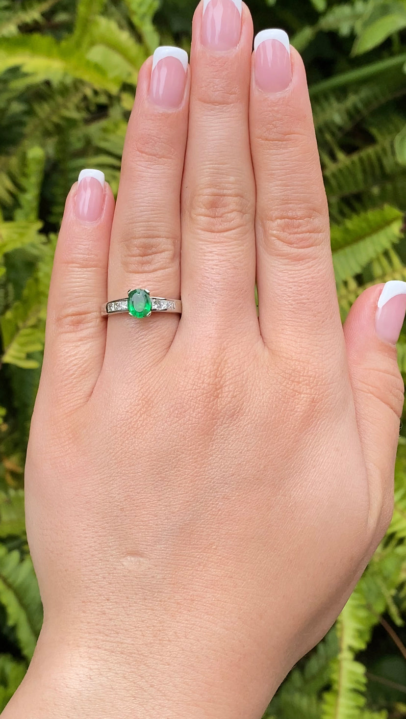 14K gold tsavorite garnet and diamond ring.