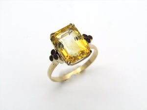 9K gold citrine and ruby ring.