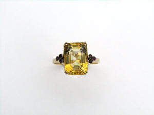 9K gold citrine and ruby ring.