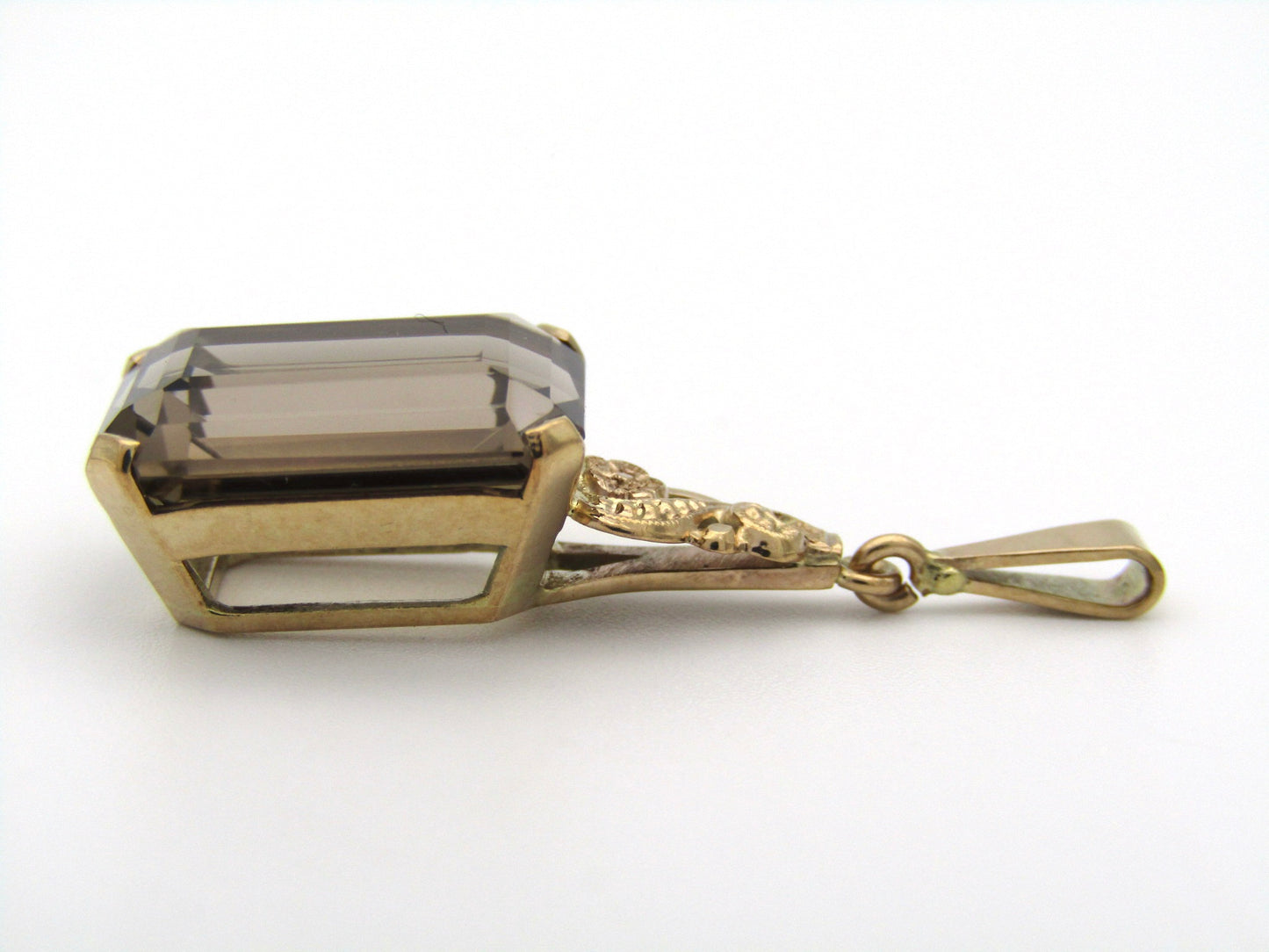 9K gold smoky quartz pendant.