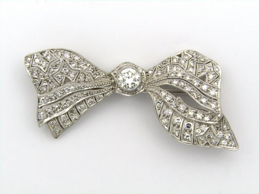 Platinum and diamonds Art Deco brooch.