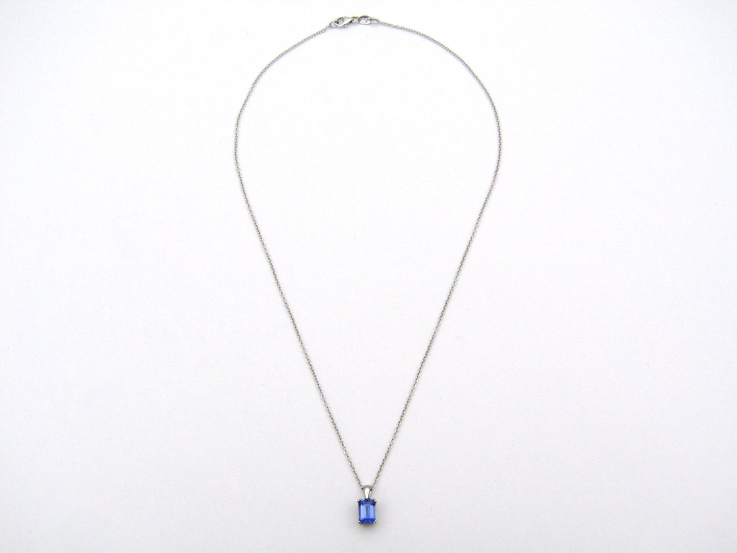 9K gold tanzanite pendant by Browns.