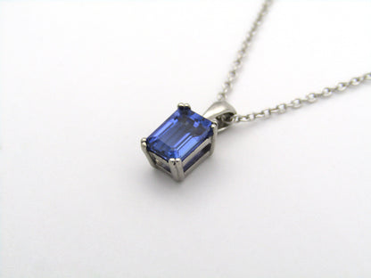 9K gold tanzanite pendant by Browns.