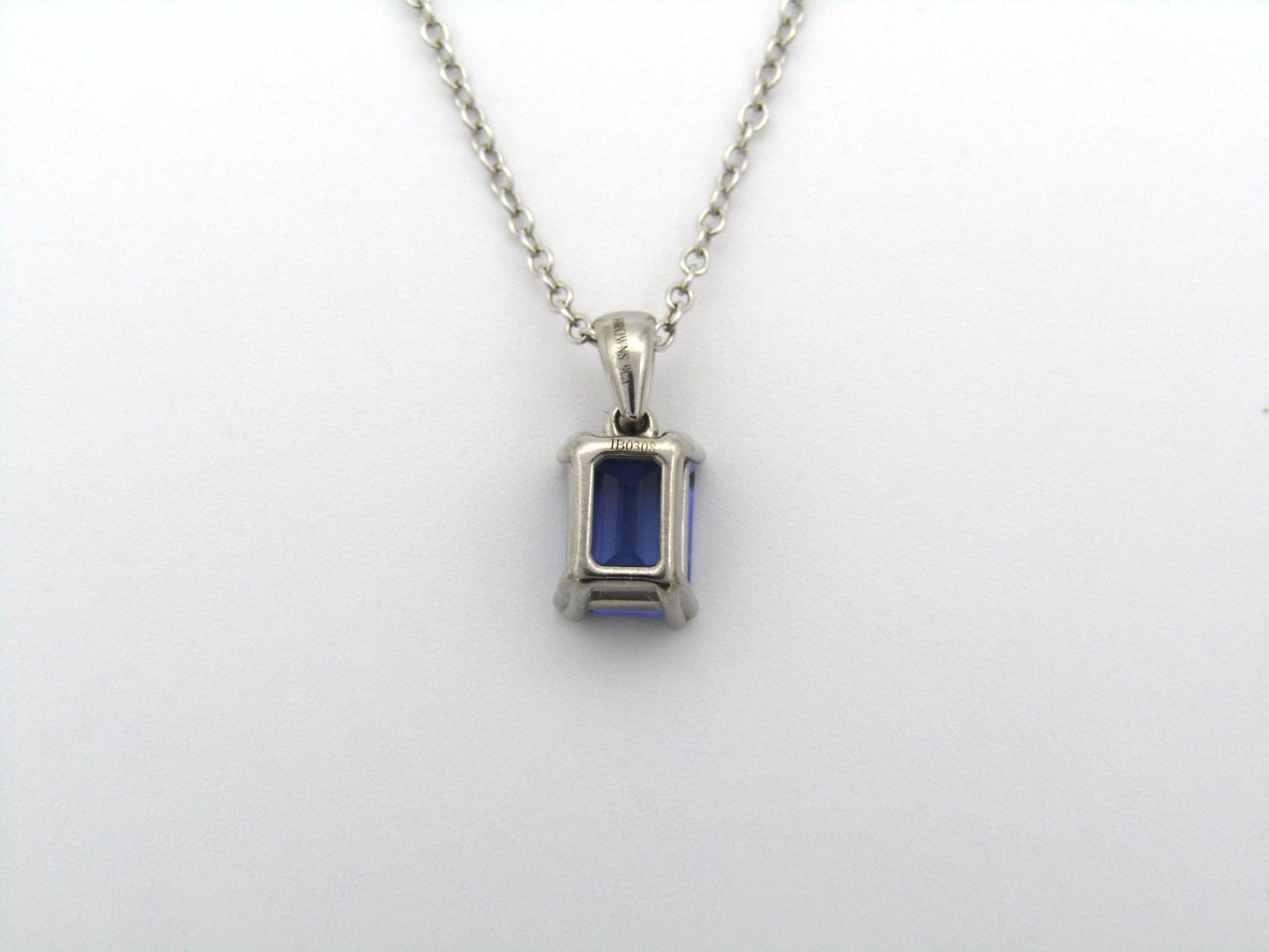 9K gold tanzanite pendant by Browns.