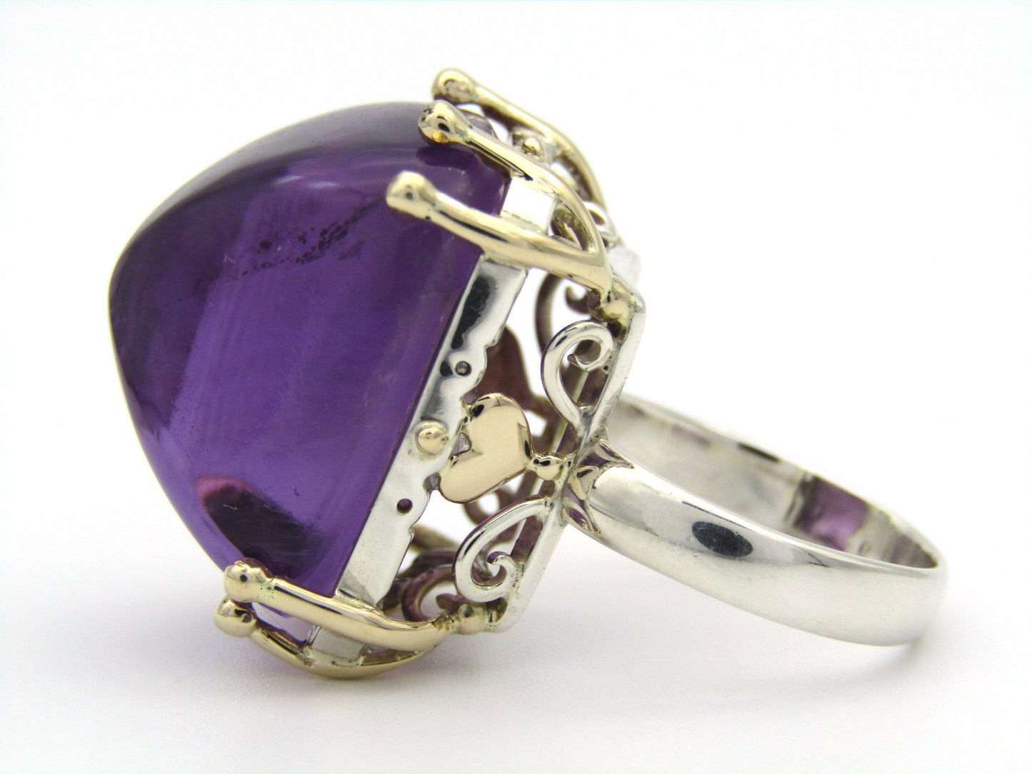 9K gold and sterling silver amethyst ring.