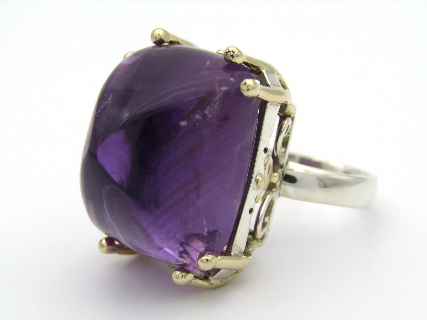 9K gold and sterling silver amethyst ring.