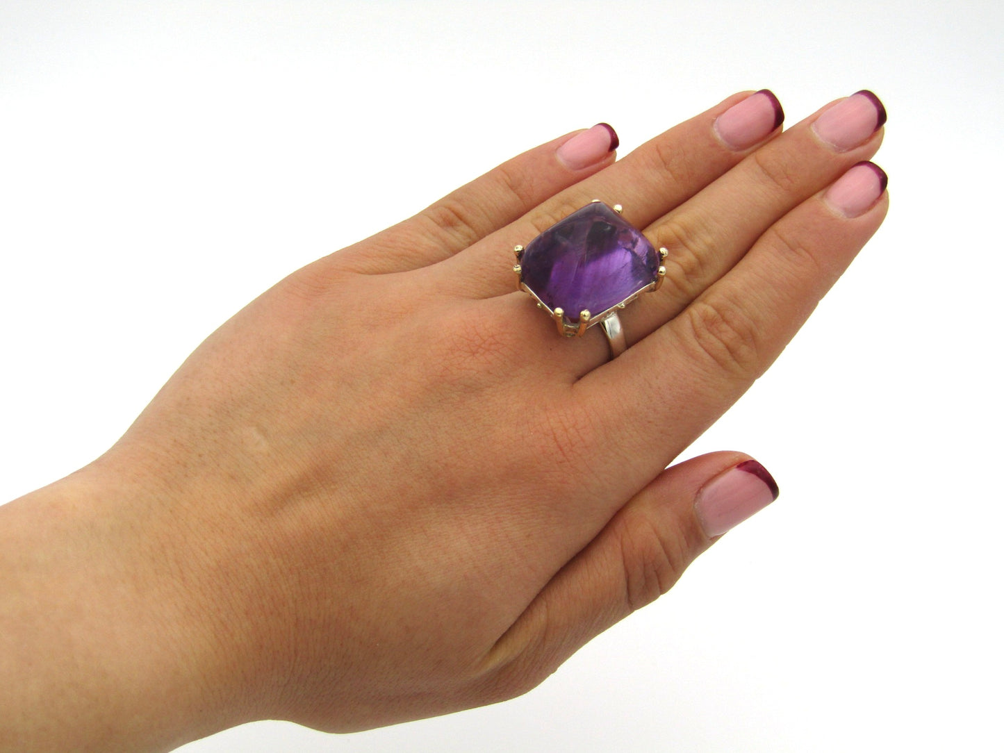 9K gold and sterling silver amethyst ring.