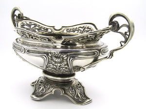 Art Nouveau silver centrepiece by Walker & Hall, Sheffield, 1907.