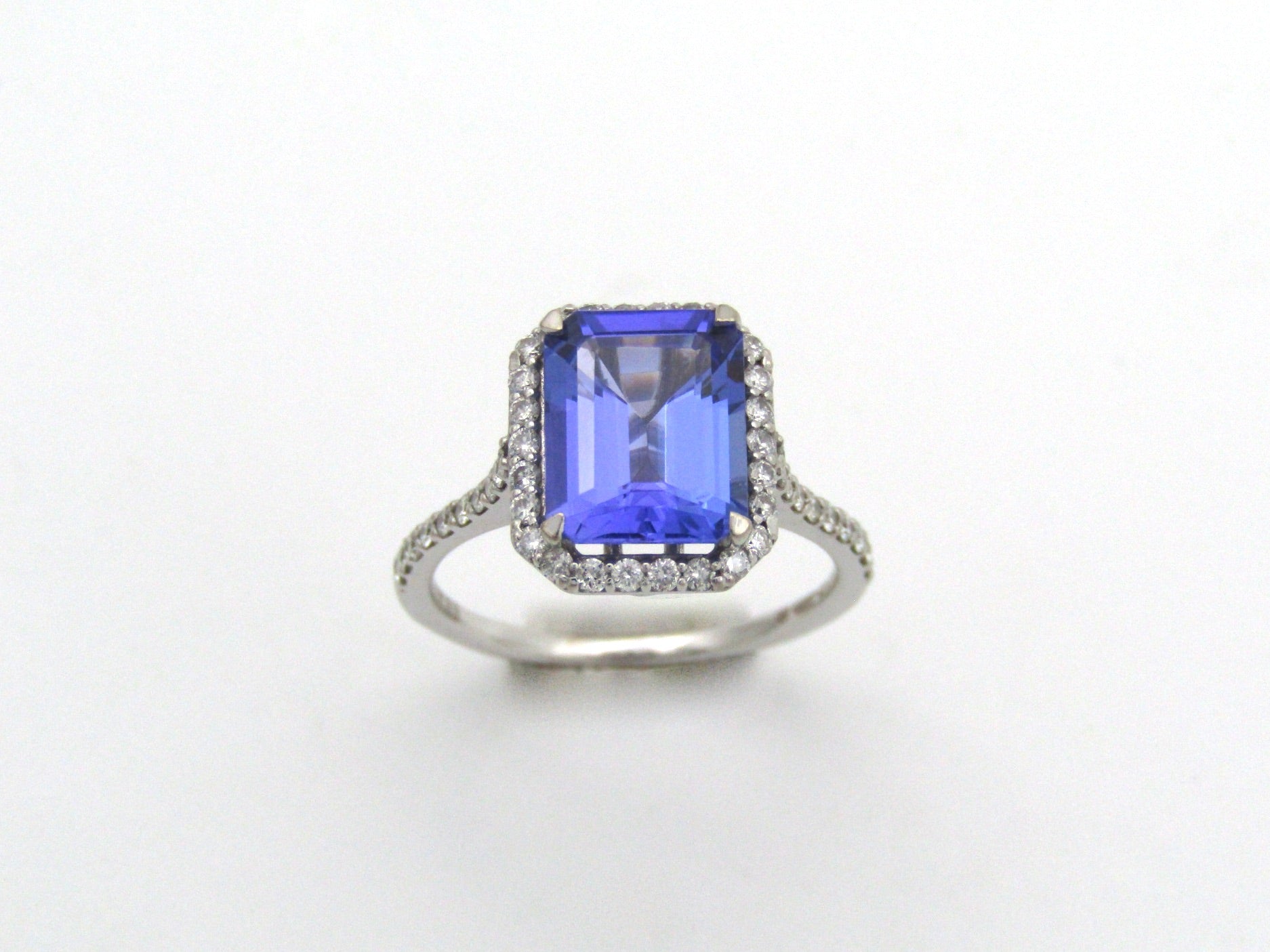 18K gold 3.17 carat tanzanite and diamond ring by Browns.