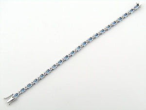 18K gold 8.67 carat aquamarine and diamond bracelet by Browns.