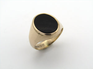 9K gold onyx signet ring.