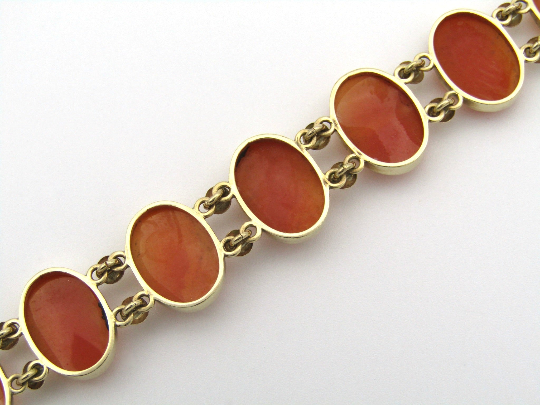 14K gold shell cameo bracelet.