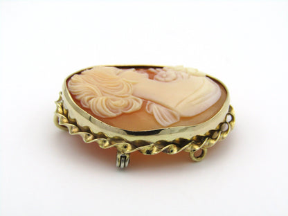 9K gold shell cameo brooch.