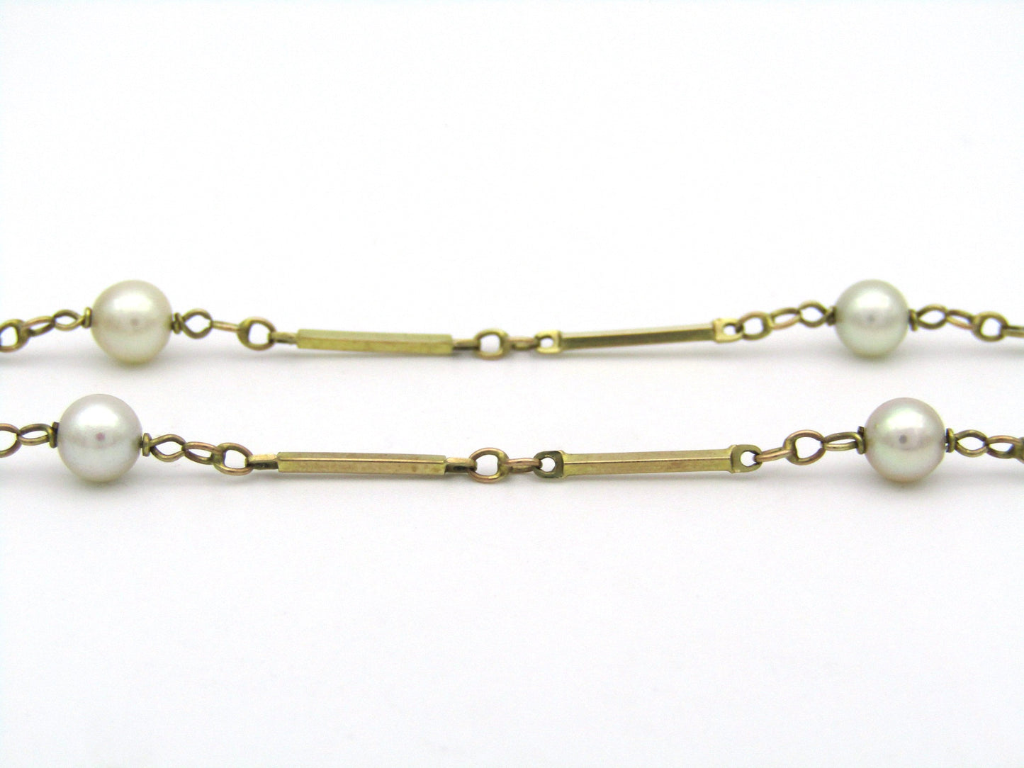 9K gold pearl bar chain necklace.