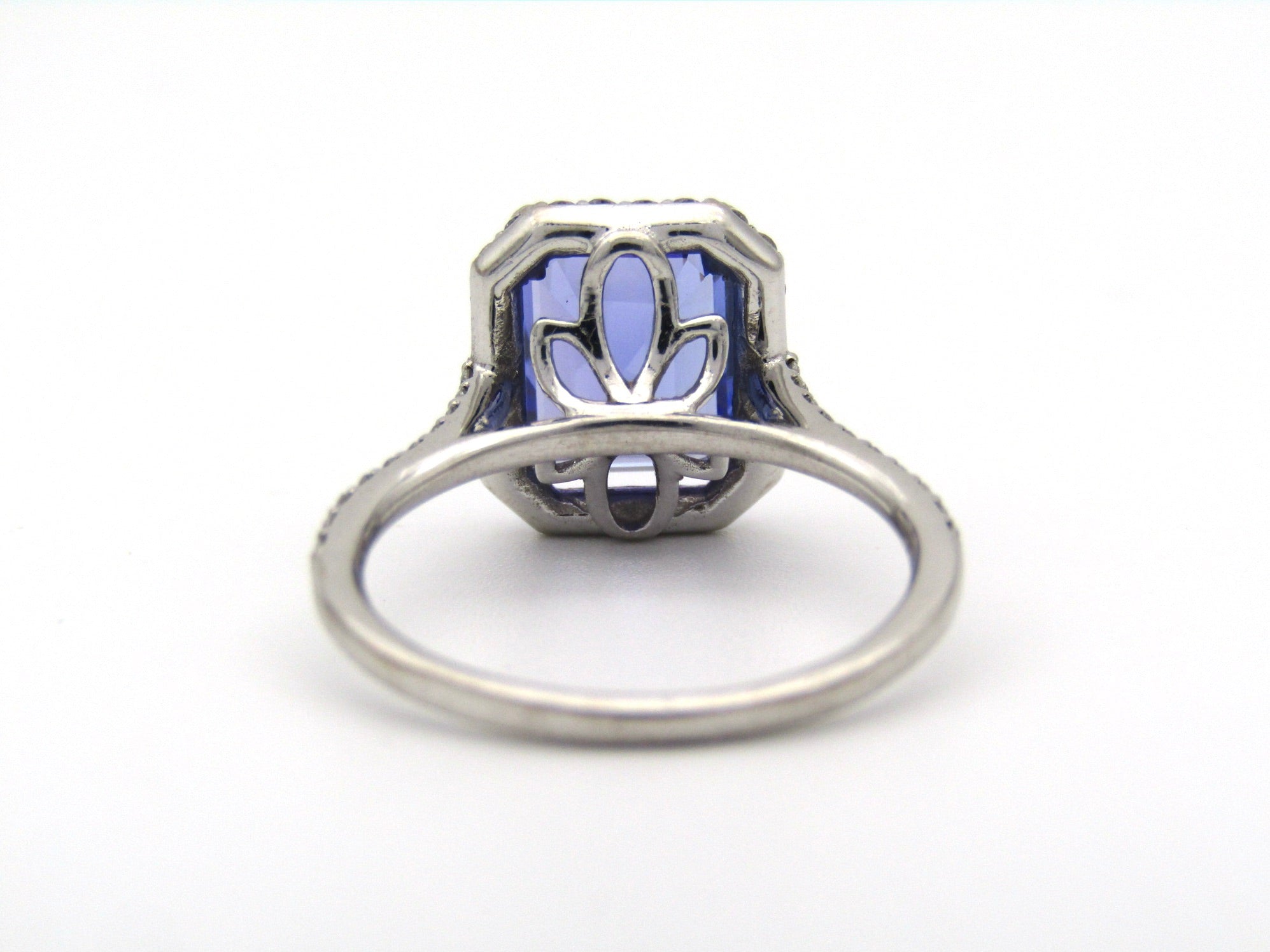 18K gold 3.17 carat tanzanite and diamond ring by Browns.