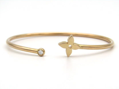 Louis Vuitton 18K rose gold Idylle Blossom twist bracelet.