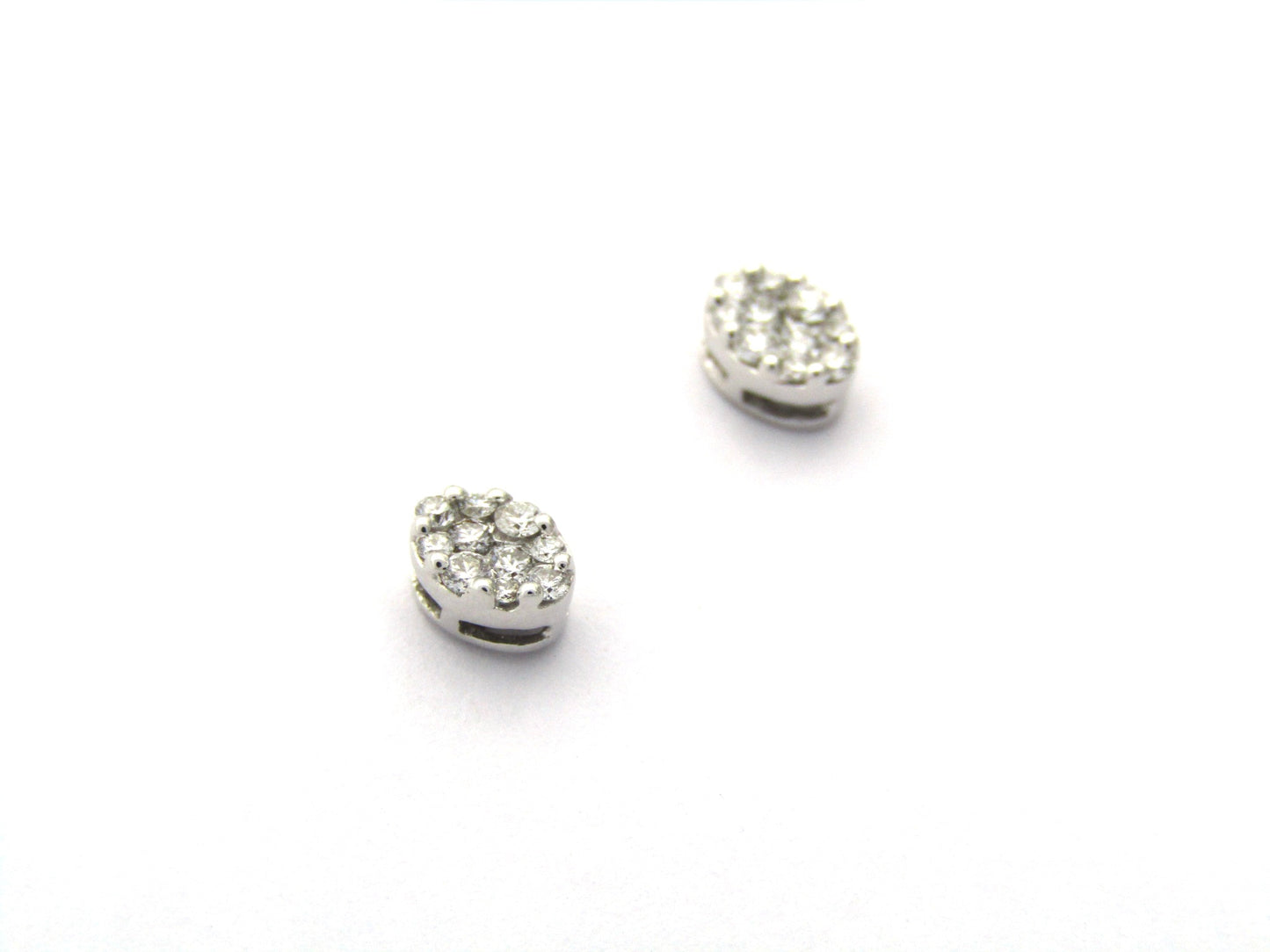 18K gold diamond cluster earrings.