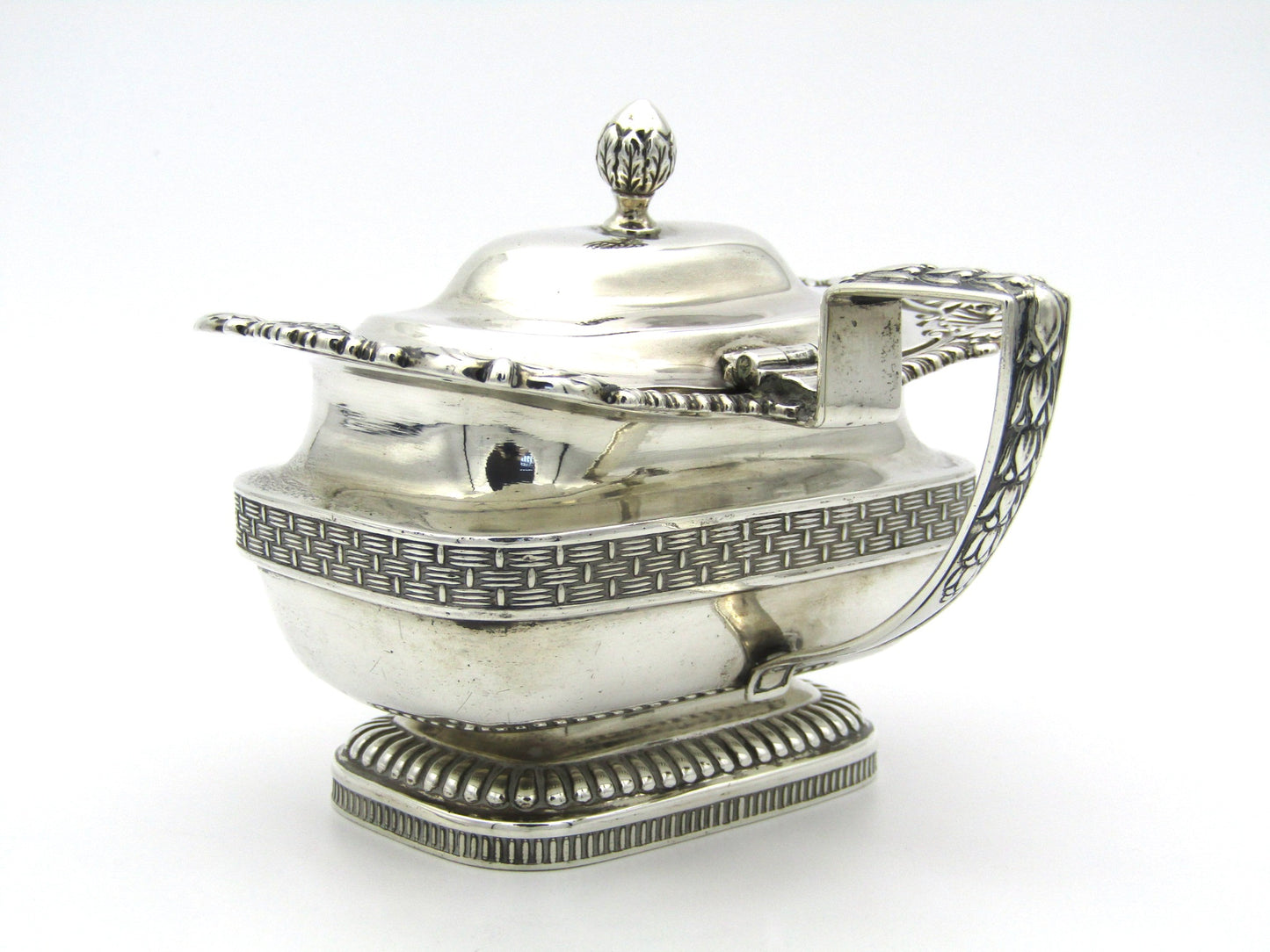 Georgian silver mustard pot by William Stroud, London, 1811.