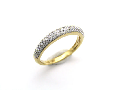 18K gold pavé diamond ring.