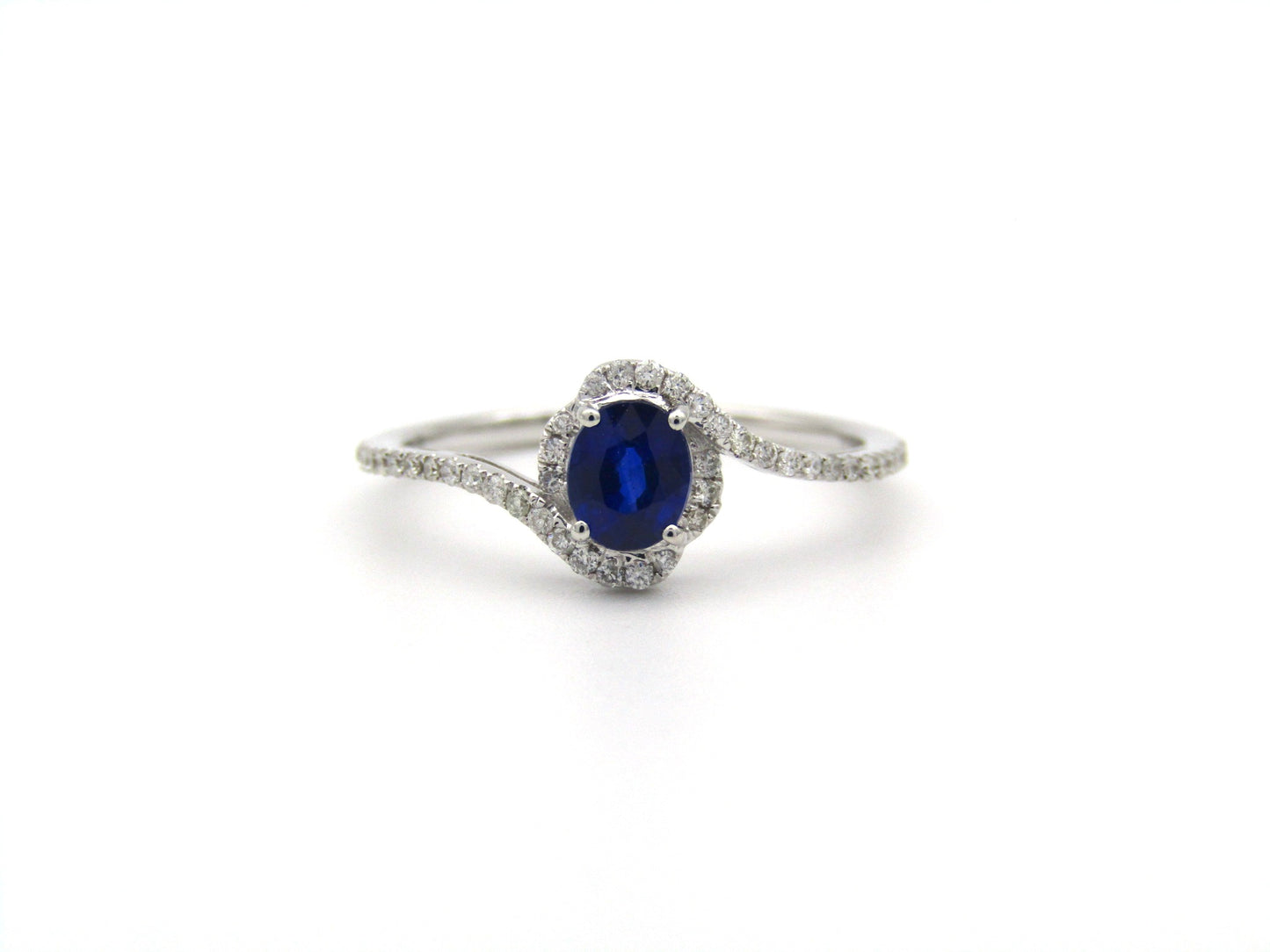 18K gold sapphire and diamond ring.