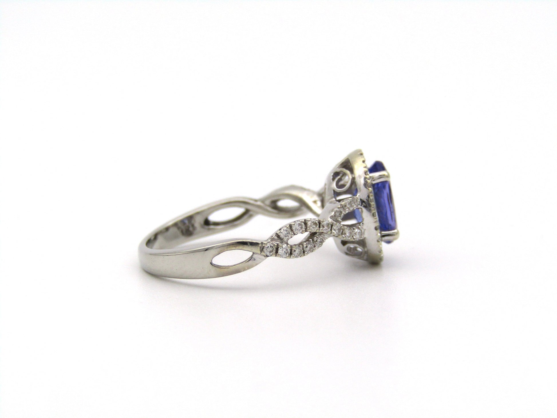 14K gold tanzanite and diamond ring.