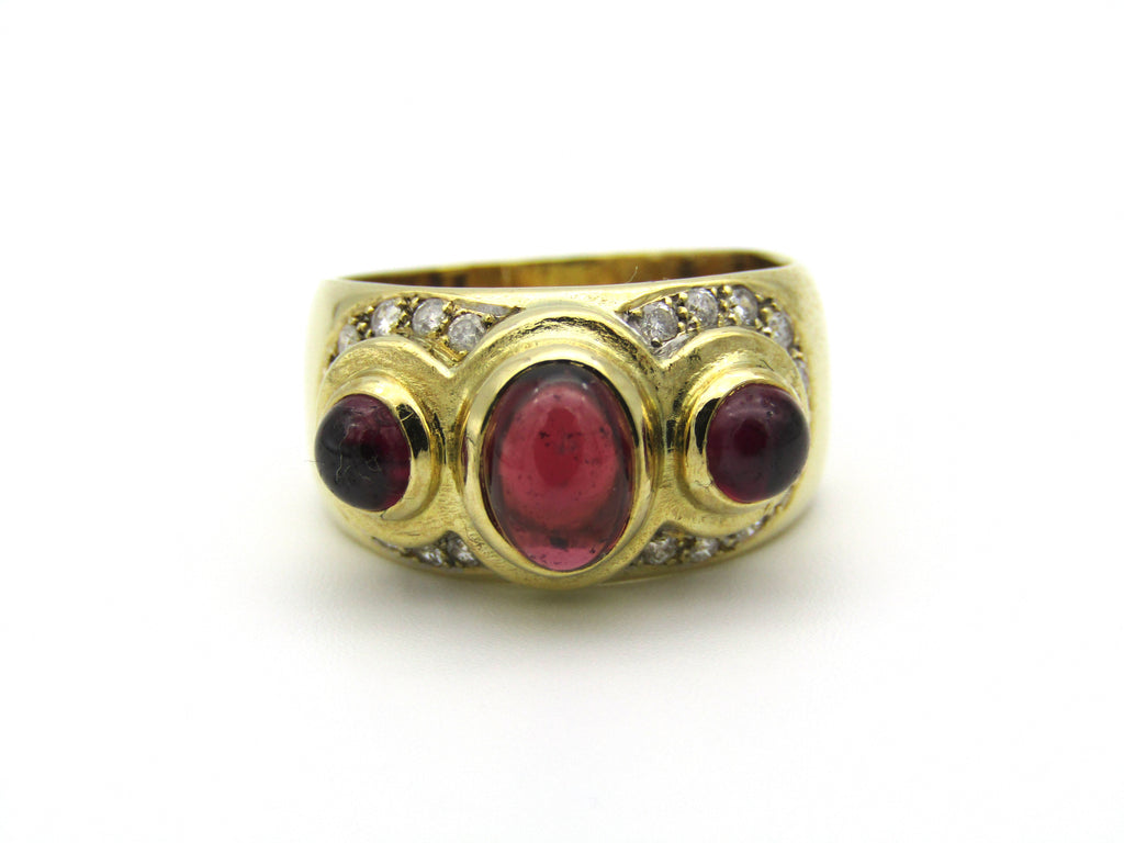 18kt yellow gold Rhodolite garnet and diamond ring by Orpheo.