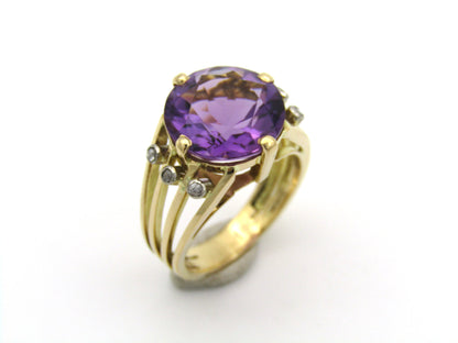 18K gold amethyst and diamond ring.