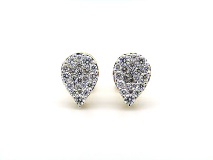 18K gold diamond cluster earrings.